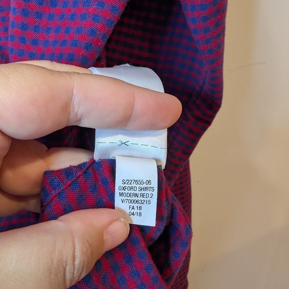 GAP For Good Cotton Oxford Red Blue Checkered Button Down Men's Large - Picture 9 of 11